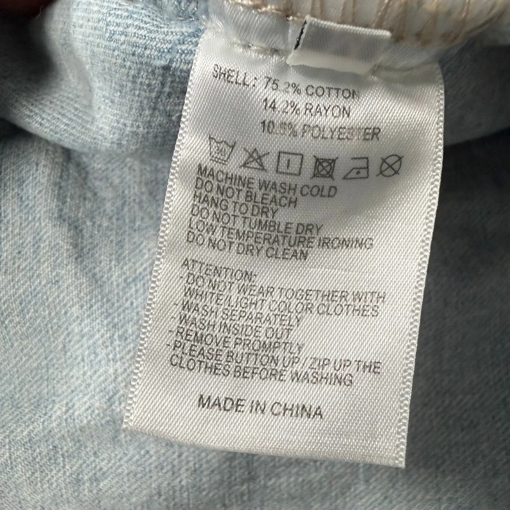 Vintage John Galt Denim Trucker Jacket Light Blue 90s Style Y2K Fall Grunge